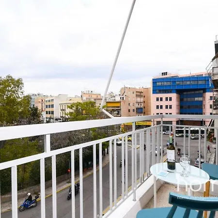 93m² Homm Chic Close To Metaxourgeio
